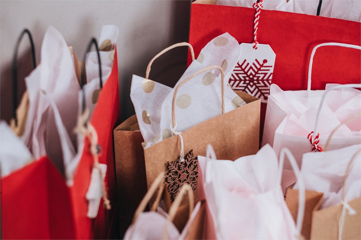 4 Tips for Holiday Spending and Budgeting - Marshall Financial Group